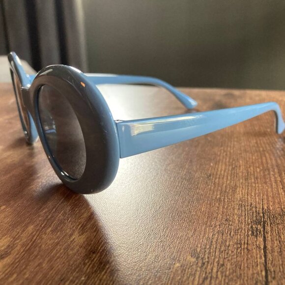NWOT Unbranded Unisex Rounded Oval Blue-Gray Cat Eye Sunglasses - Picture 5 of 6